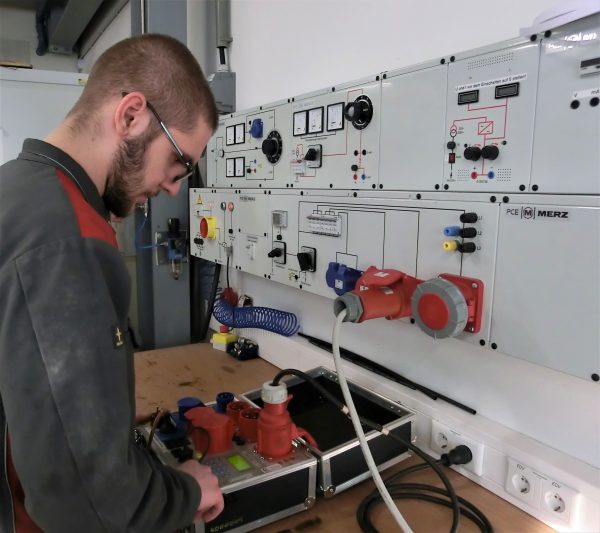 SIS Technik 2